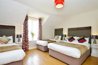Отели типа «постель и завтрак» Dingle Harbour Lodge B&B Дингл Семейный номер-3